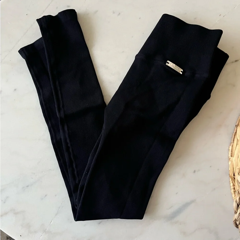 Bombshell Sportswear Inspired Seamless Leggings Black 94/6 - Picture 4 of 6